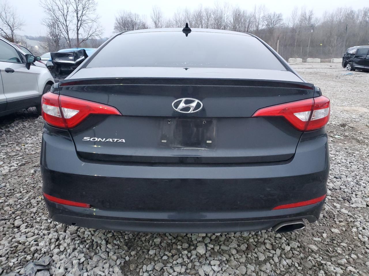 5NPE24AF2FH173590 2015 Hyundai Sonata Se