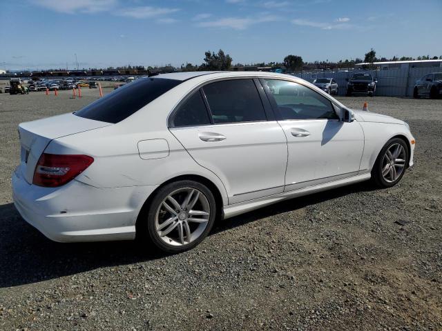 VIN WDDGF4HB6DA748428 2013 Mercedes-Benz C-Class, 250 no.3