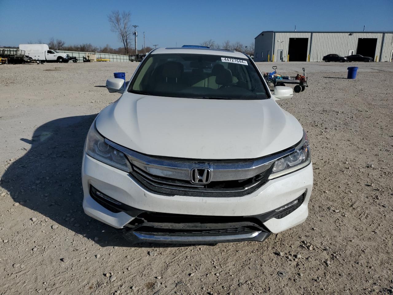 1HGCR2F8XHA194751 HONDA ACCORD 2017