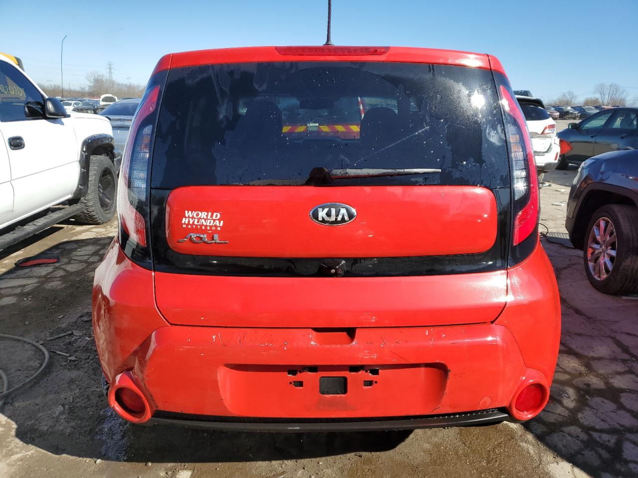 KNDJX3A5XE7744358 2014 Kia Soul !