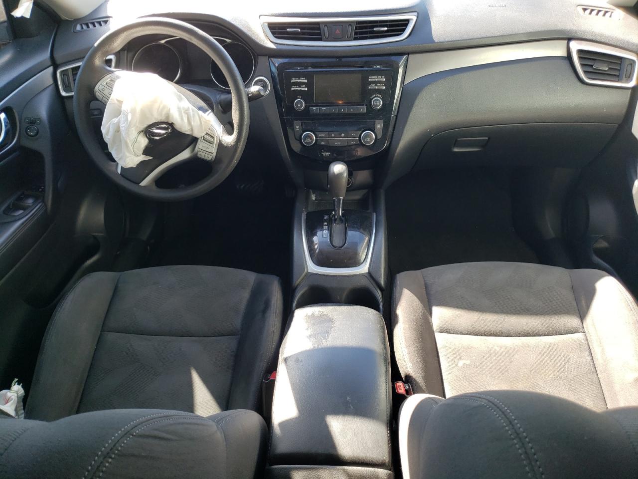 KNMAT2MT1GP688703 NISSAN ROGUE 2016