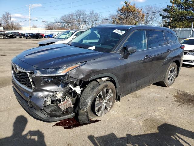 VIN 5TDHZRBH9MS150661 2021 Toyota Highlander, Xle no.1