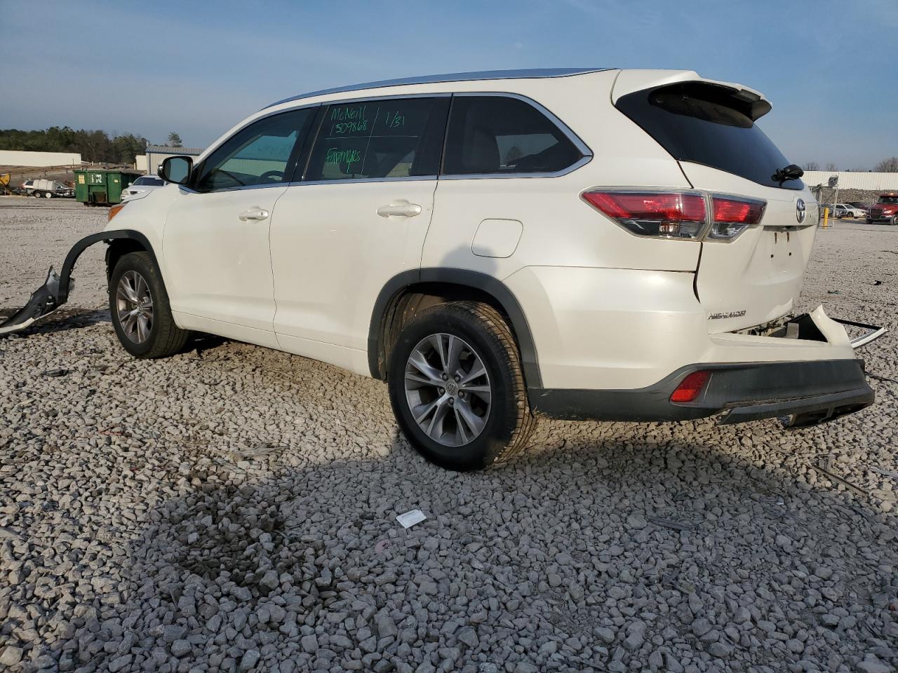 5TDKKRFH8FS109705 2015 Toyota Highlander Xle