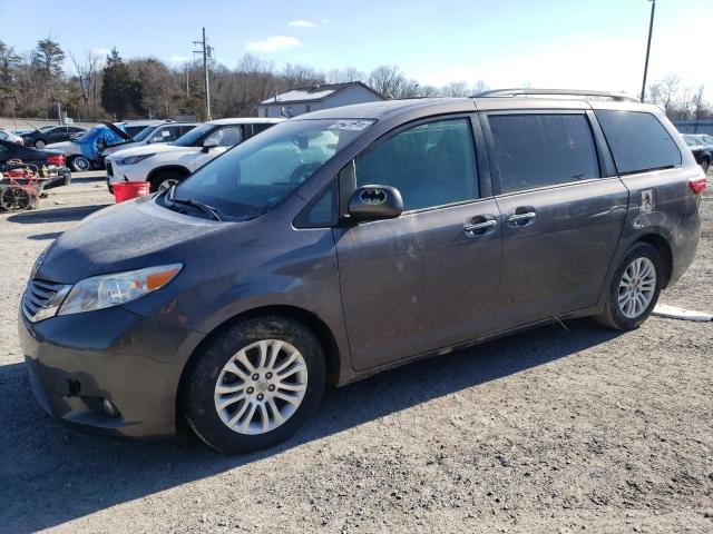 2016 TOYOTA SIENNA XLE - 5TDYK3DC8GS693300
