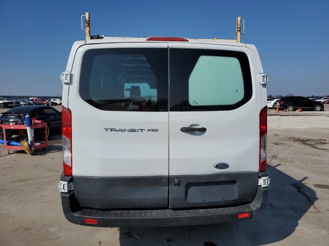 2018 Ford Transit T-250 vin: 1FTYR1YM2JKA98573