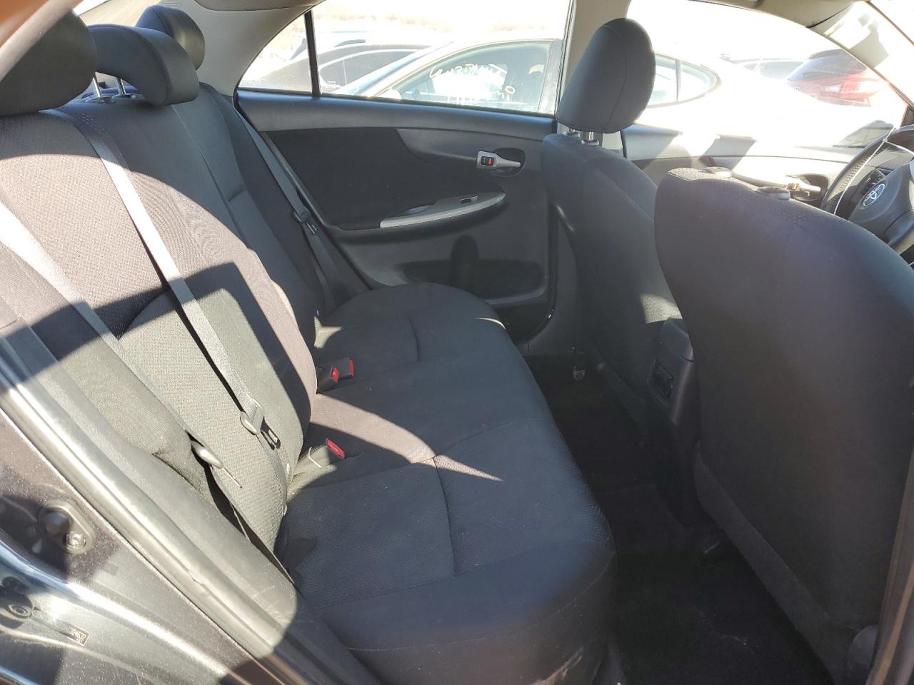 2T1BU4EE0AC324632 2010 Toyota Corolla Base