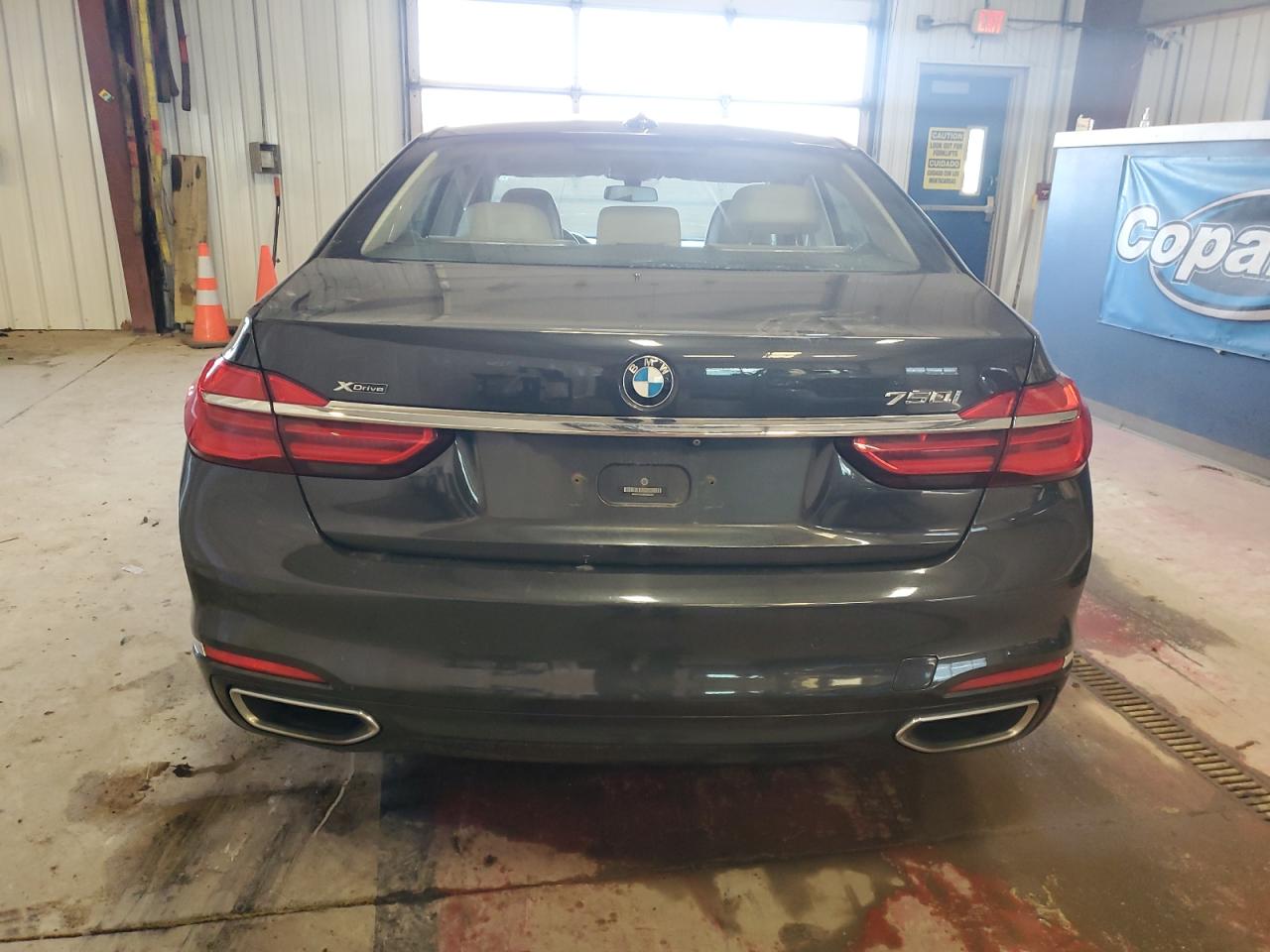 WBA7F2C53HG422327 2017 BMW 750 Xi