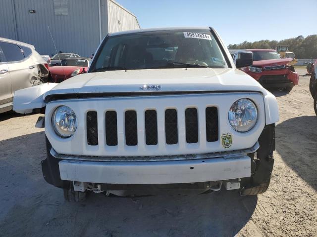 VIN 19XFC2F81ME202319 2016 JEEP PATRIOT no.5