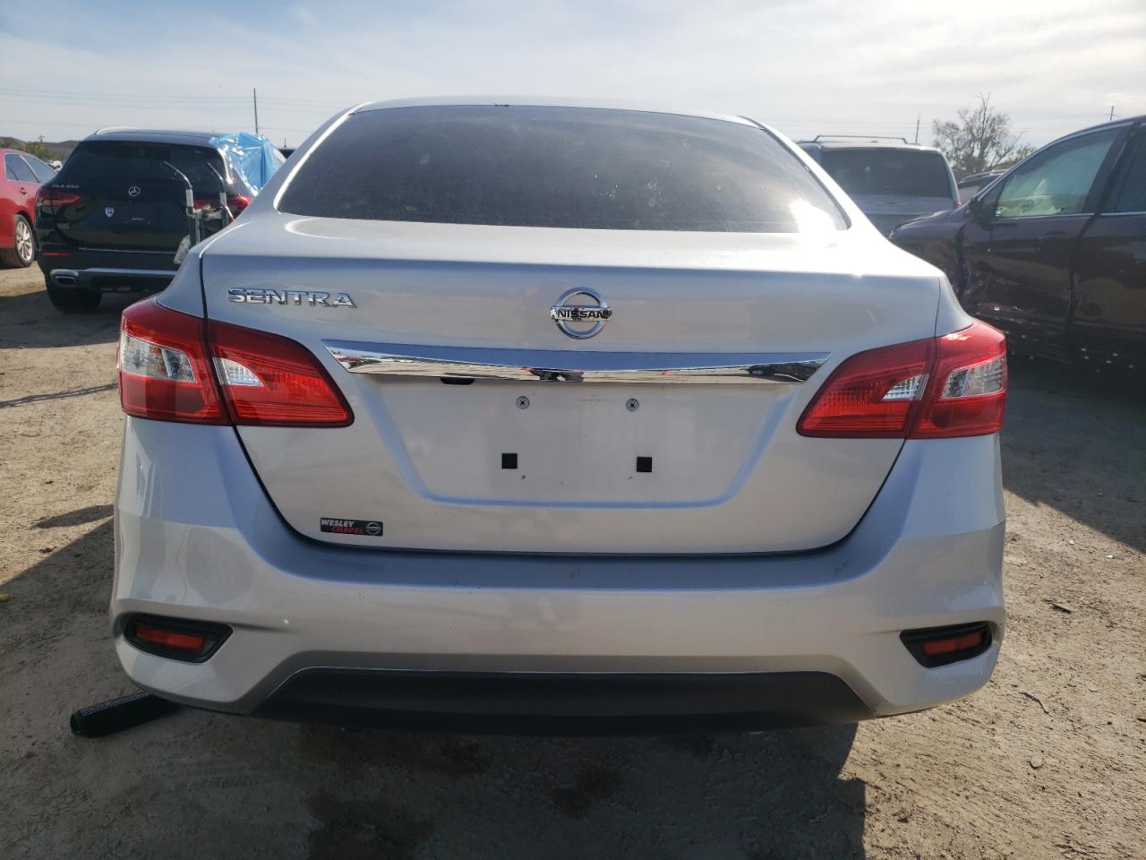 3N1AB7AP8KY258992 NISSAN SENTRA 2019