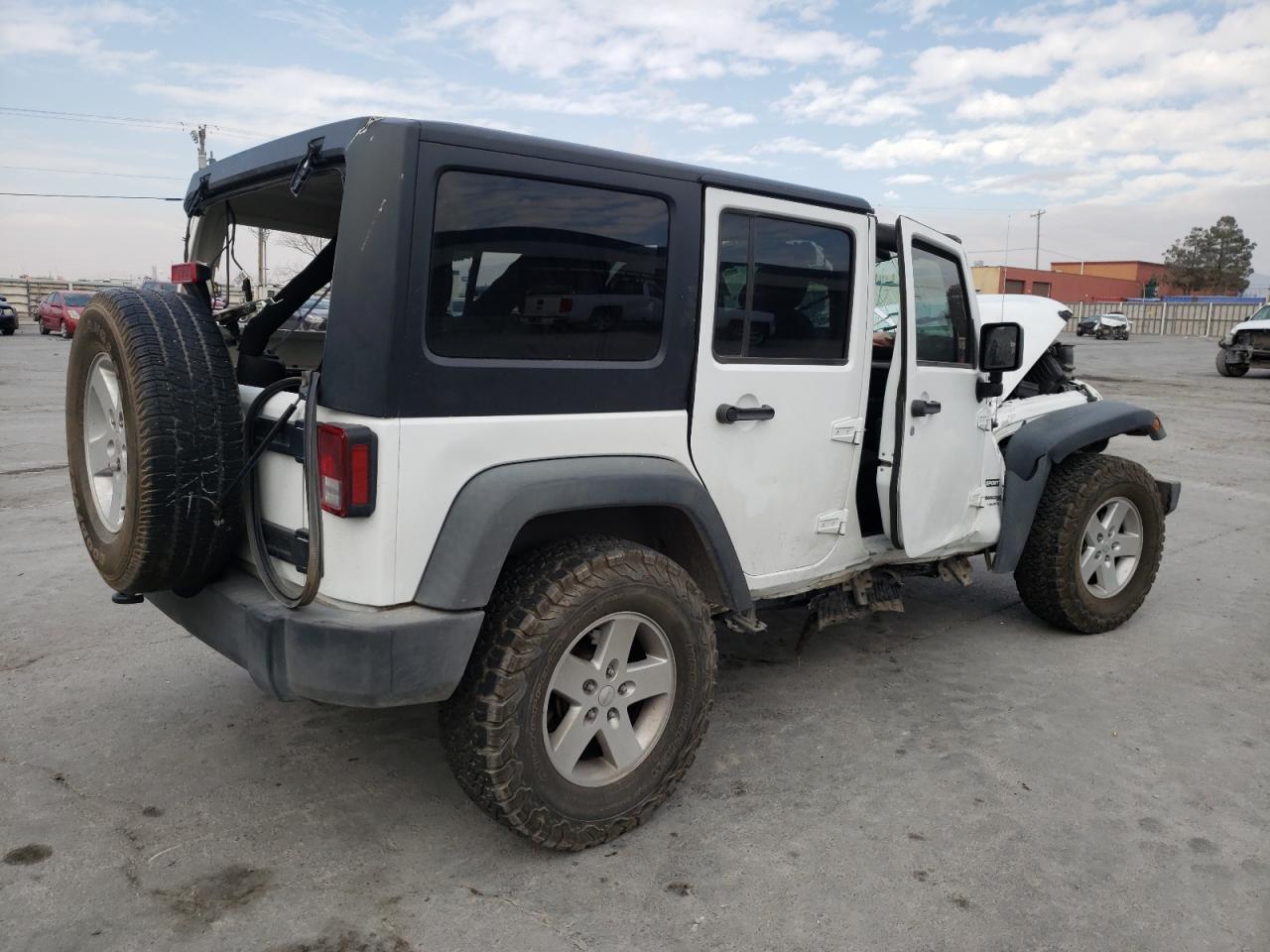 1C4HJWDG2JL920156 2018 Jeep Wrangler Unlimited Sport