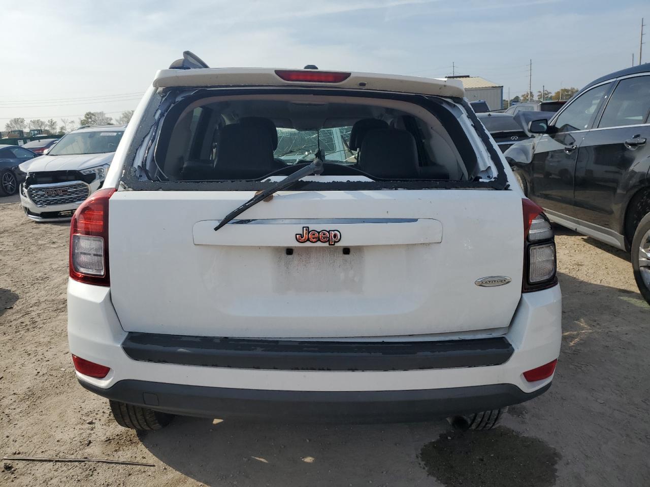 1C4NJCEA7GD735826 2016 Jeep Compass Latitude