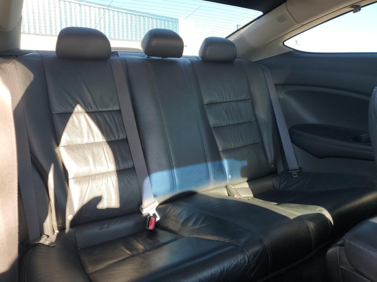 1HGCS2B82AA800169 2010 Honda Accord Exl