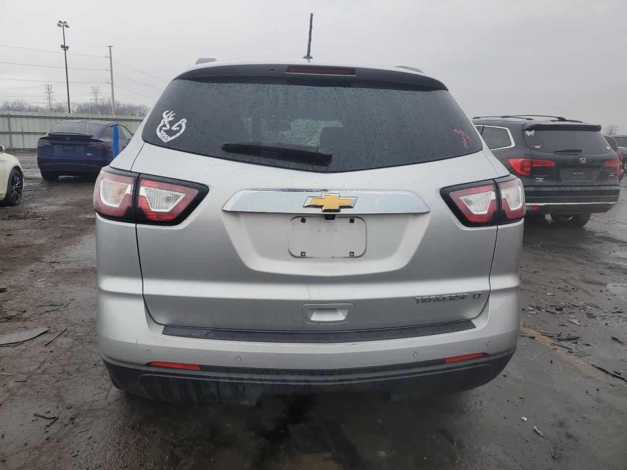 1GNKRGKD3FJ179037 2015 Chevrolet Traverse Lt