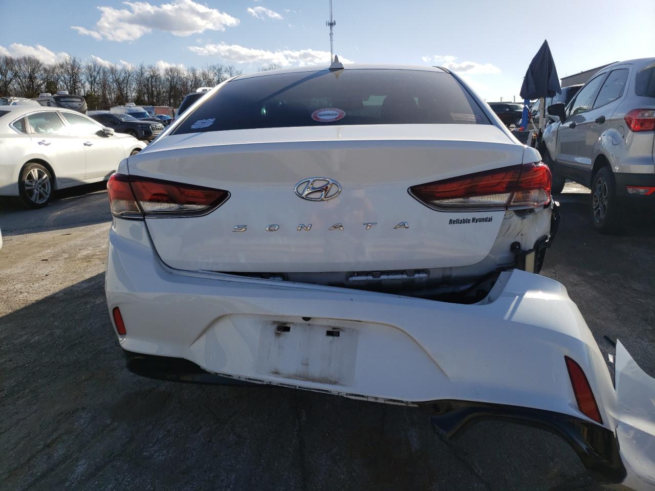 2018 Hyundai Sonata Sport vin: 5NPE34AF1JH644005