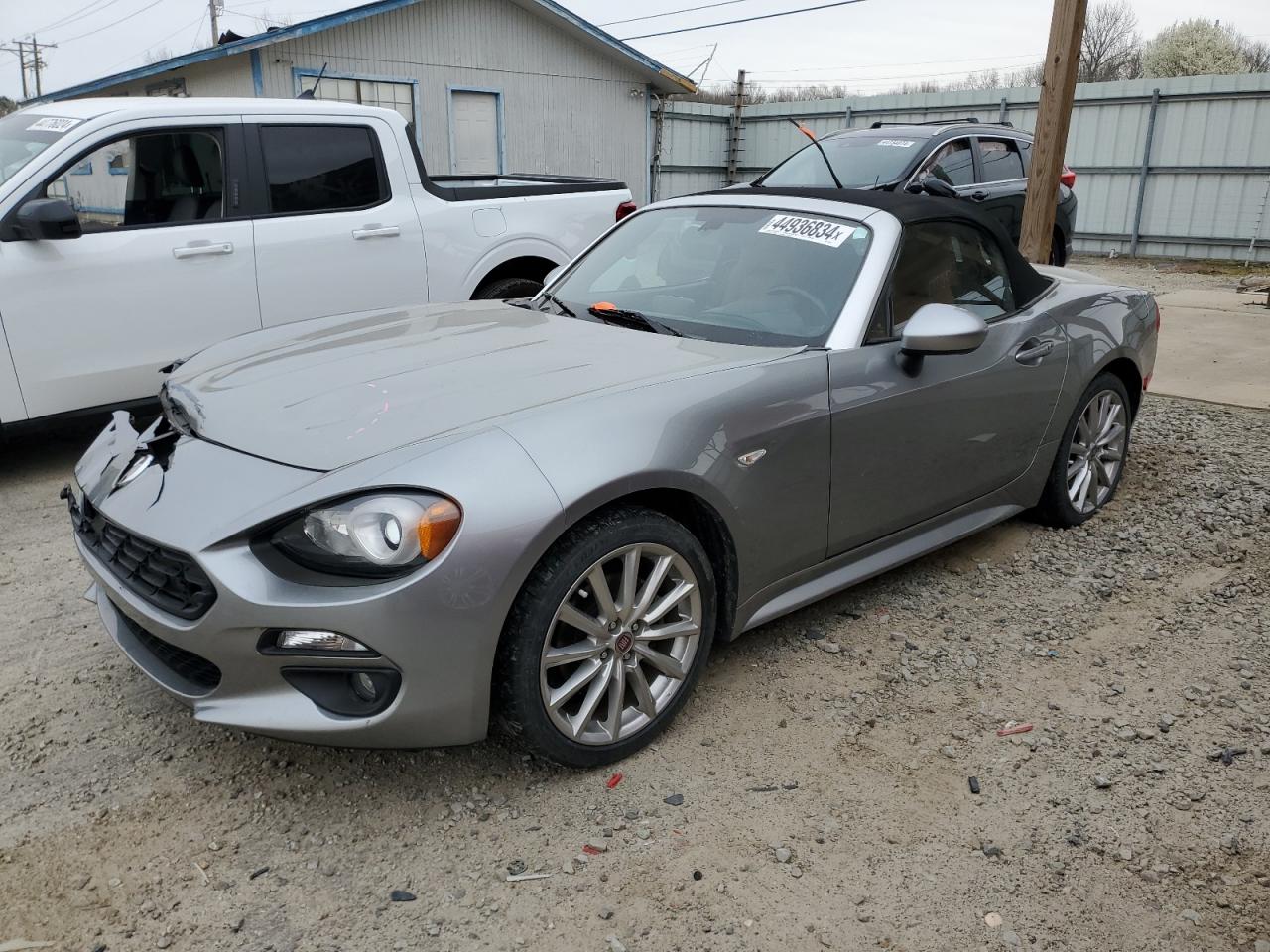 JC1NFAEK5H0118610 2017 Fiat 124 Spider Classica