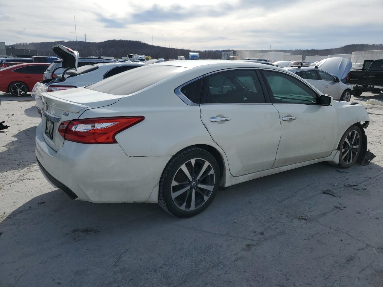 2016 Nissan Altima 2.5 vin: 1N4AL3AP0GC261989