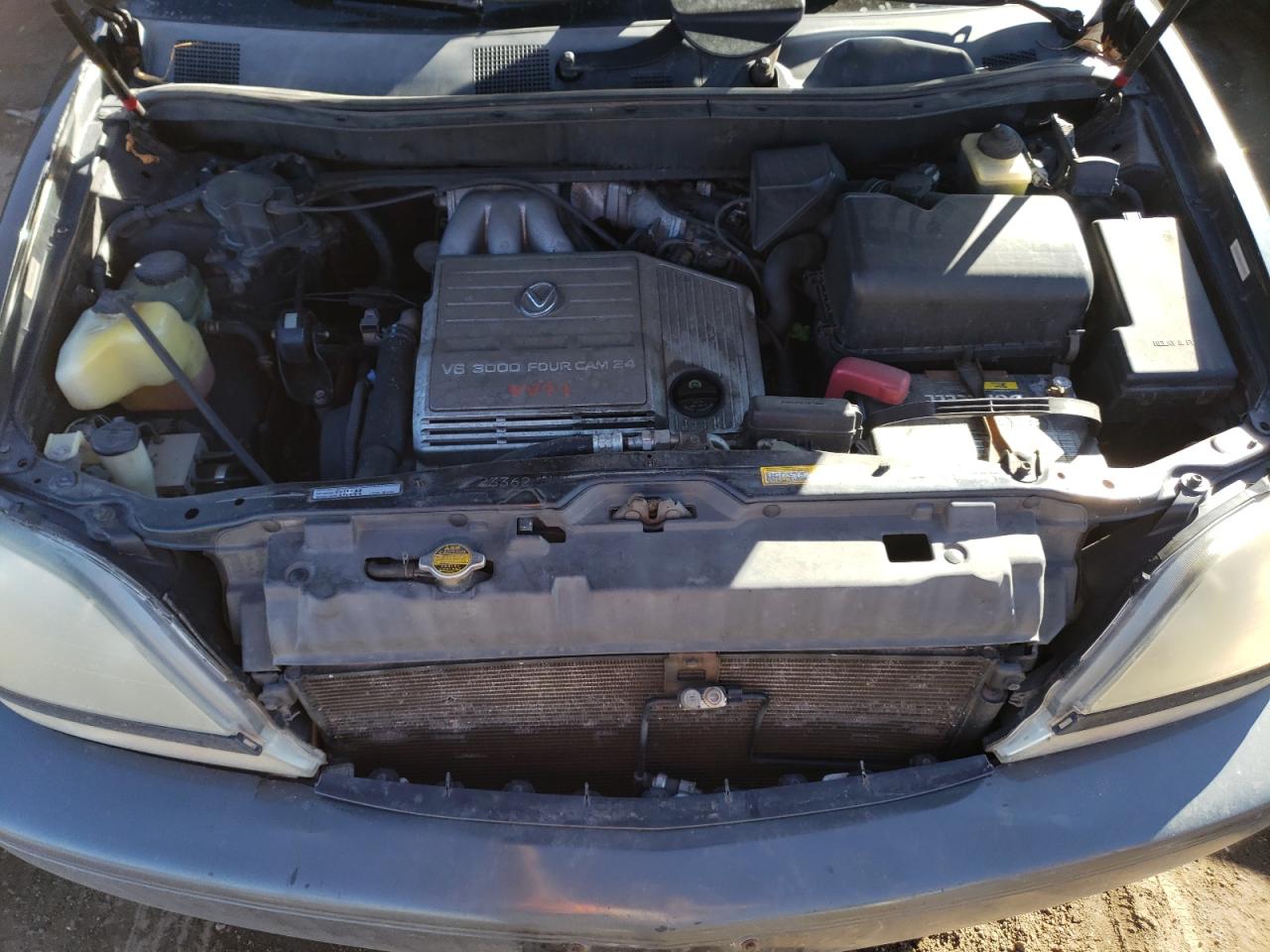 JT6HF10UXY0113760 2000 Lexus Rx 300