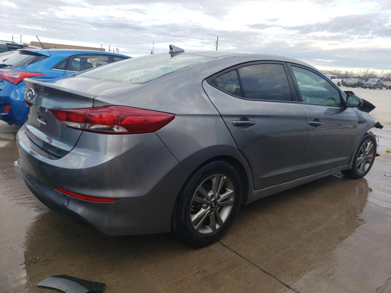 2018 Hyundai Elantra Sel vin: 5NPD84LF3JH270880