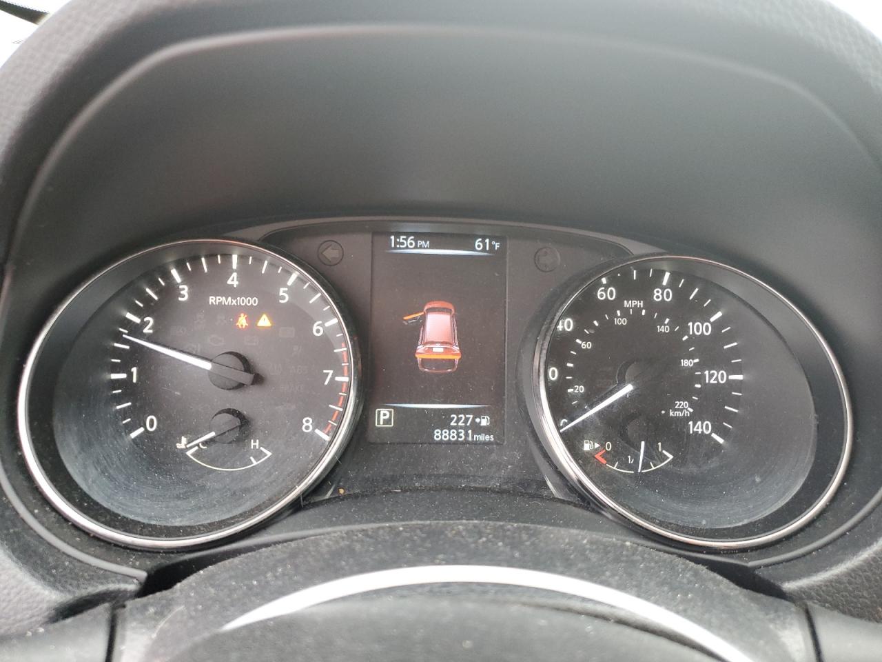 KNMAT2MT5HP555959 NISSAN ROGUE 2017