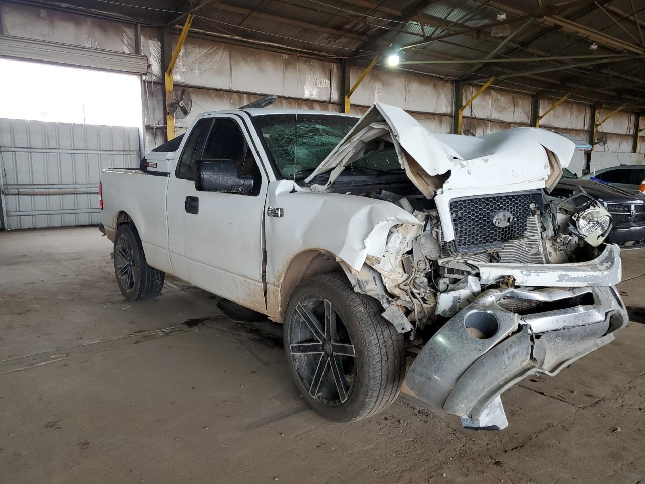 1FTRF12W05NA21812 2005 Ford F150