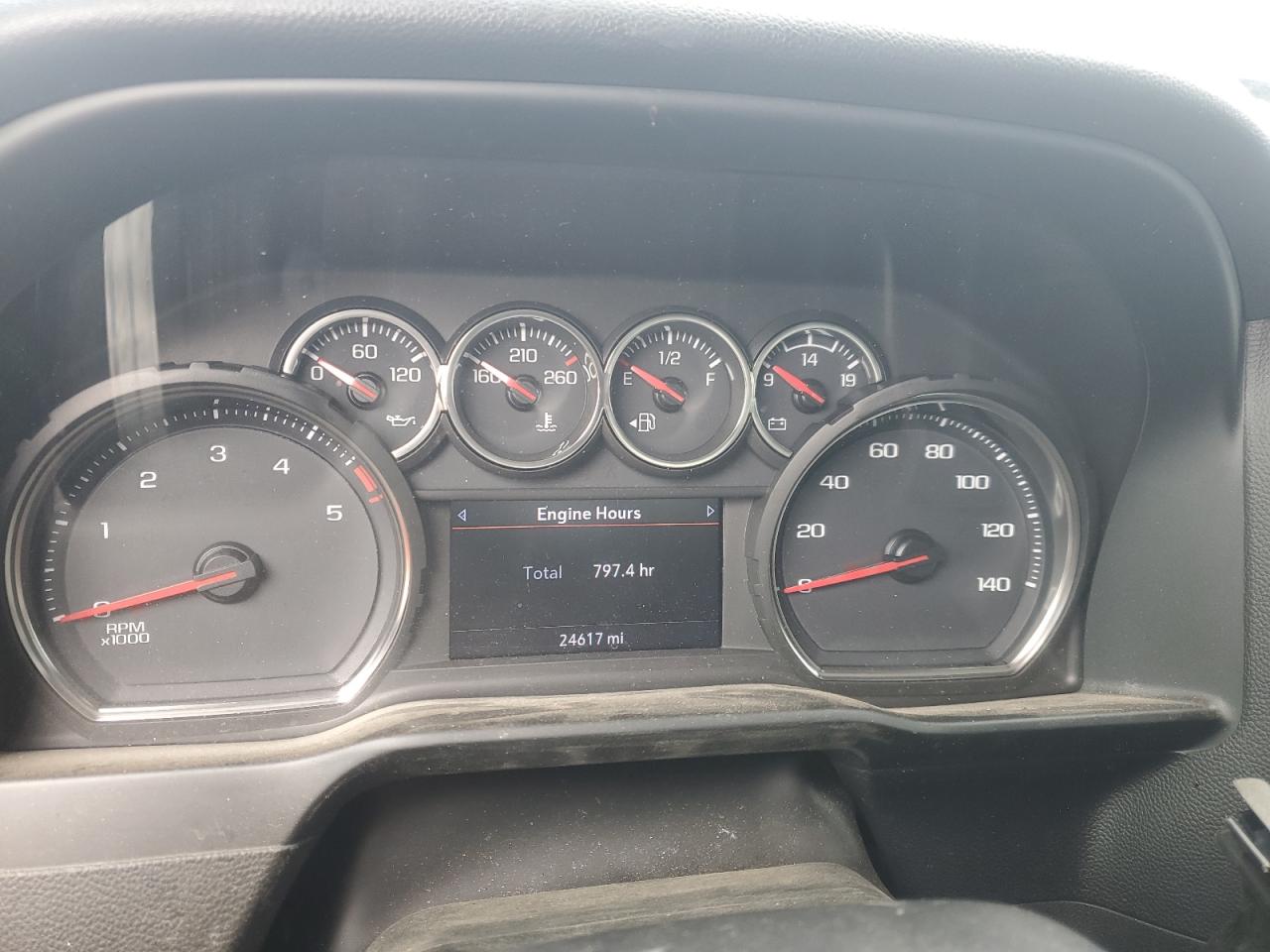 VIN: 1GC4YNEY5NF186631 2022 CHEVROLET ALL Models