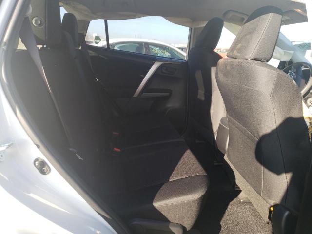 2017 TOYOTA RAV4 LE JTMZFREV3HJ706142