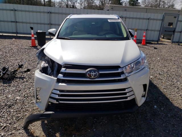 VIN 5TDKZRFH4KS319272 2019 Toyota Highlander, SE no.5