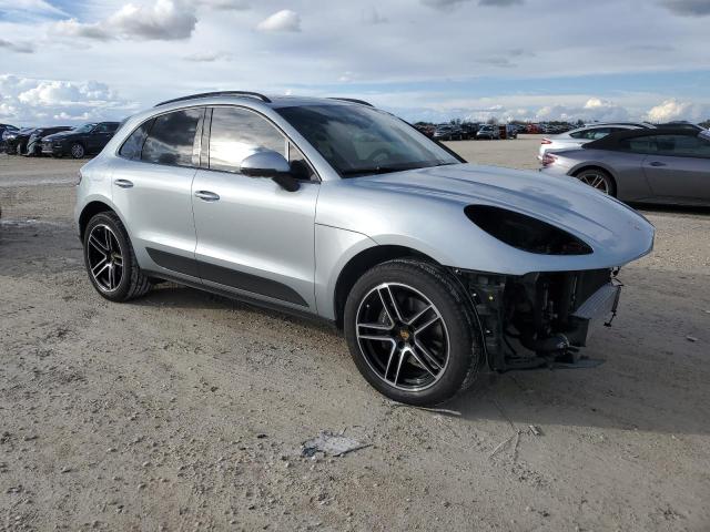 VIN WP1AA2A58MLB18100 2021 Porsche Macan no.4