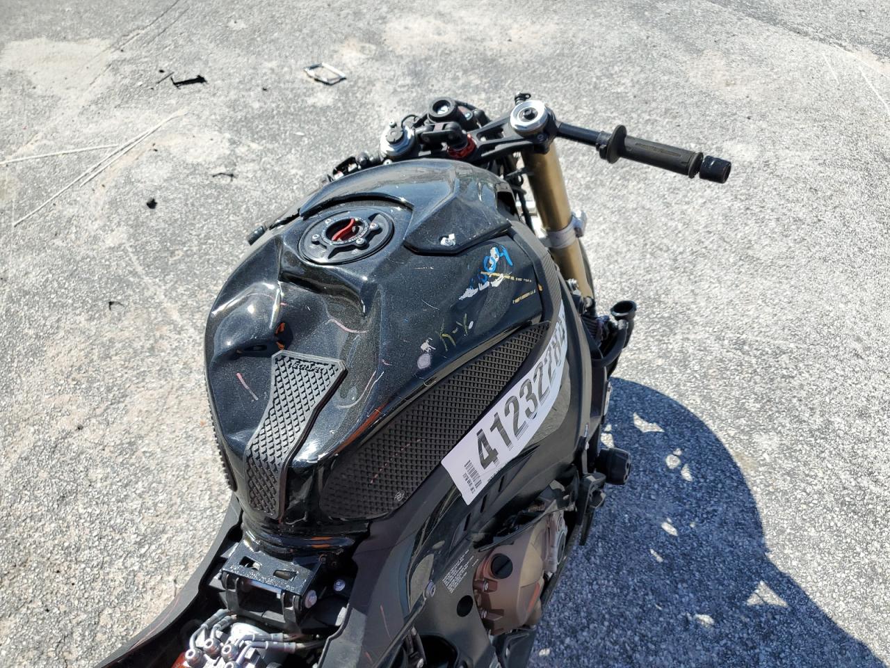 VIN: WB10E2307N6F39857 2022 BMW S