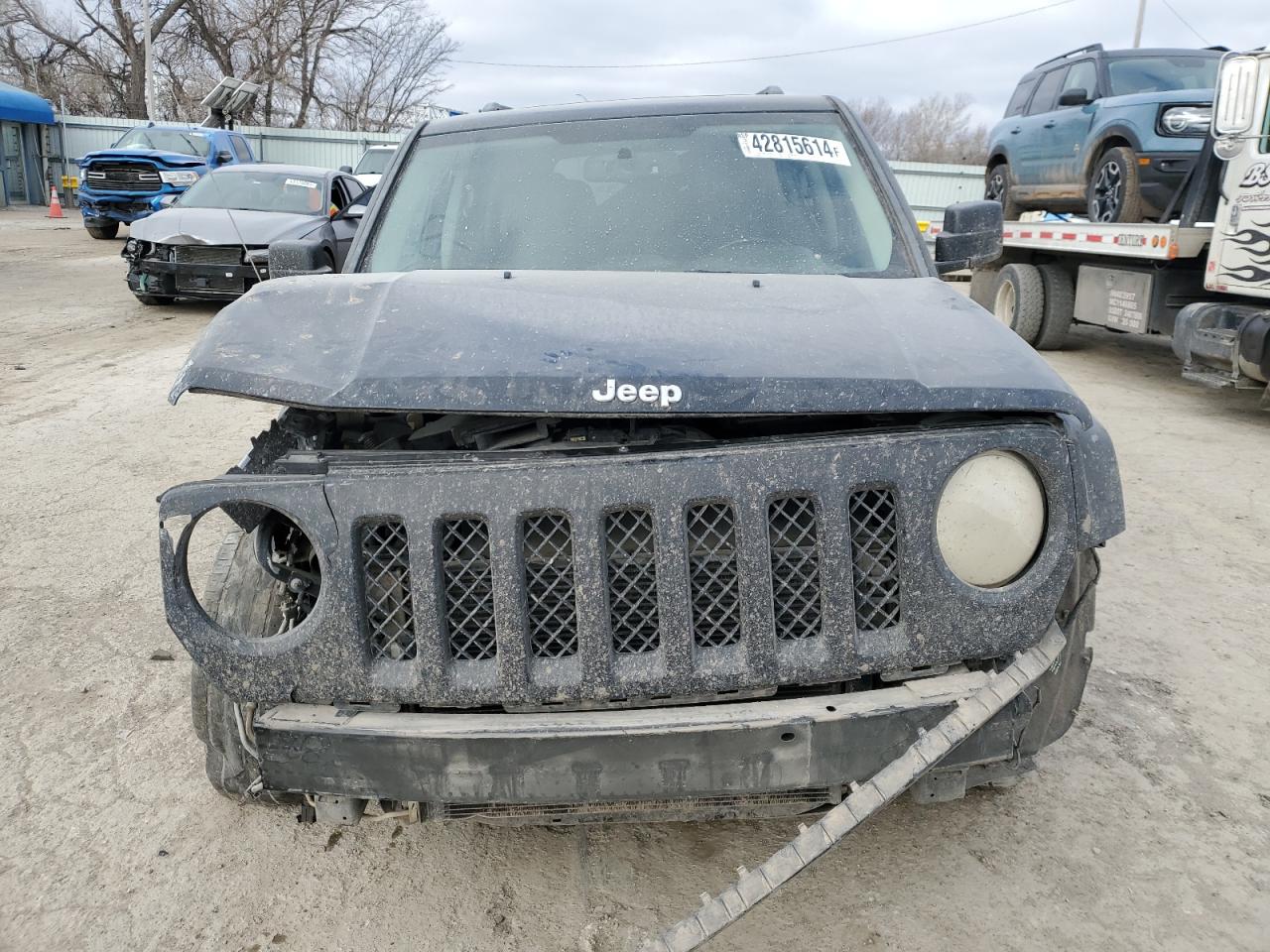 2012 Jeep Patriot Latitude vin: 1C4NJRFB4CD509599