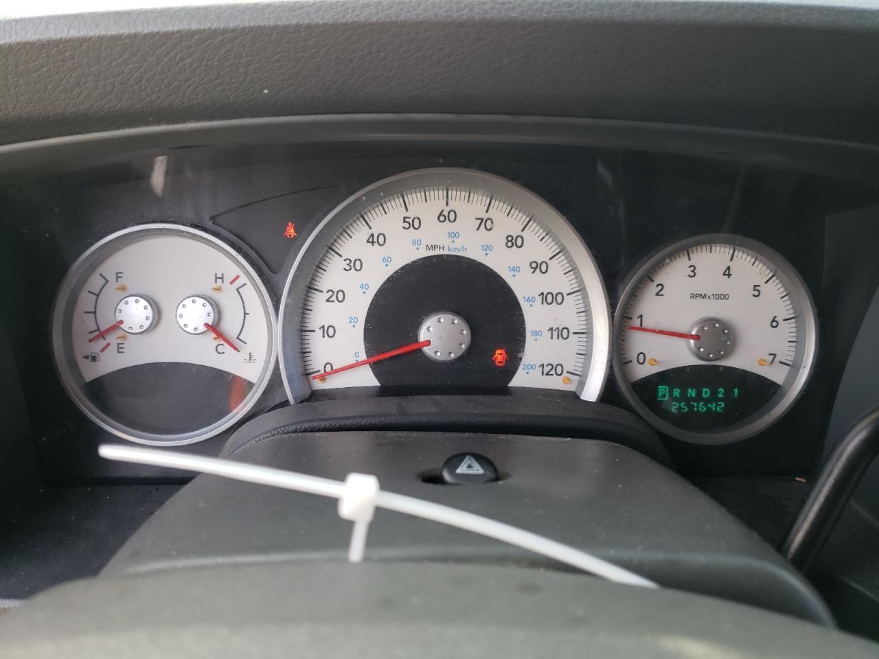 1D4HD48N85F615983 2005 Dodge Durango Slt