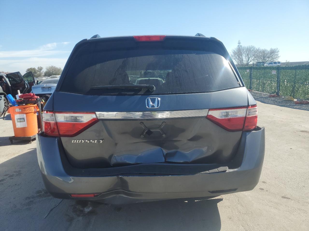 5FNRL5H21BB066692 2011 Honda Odyssey Lx