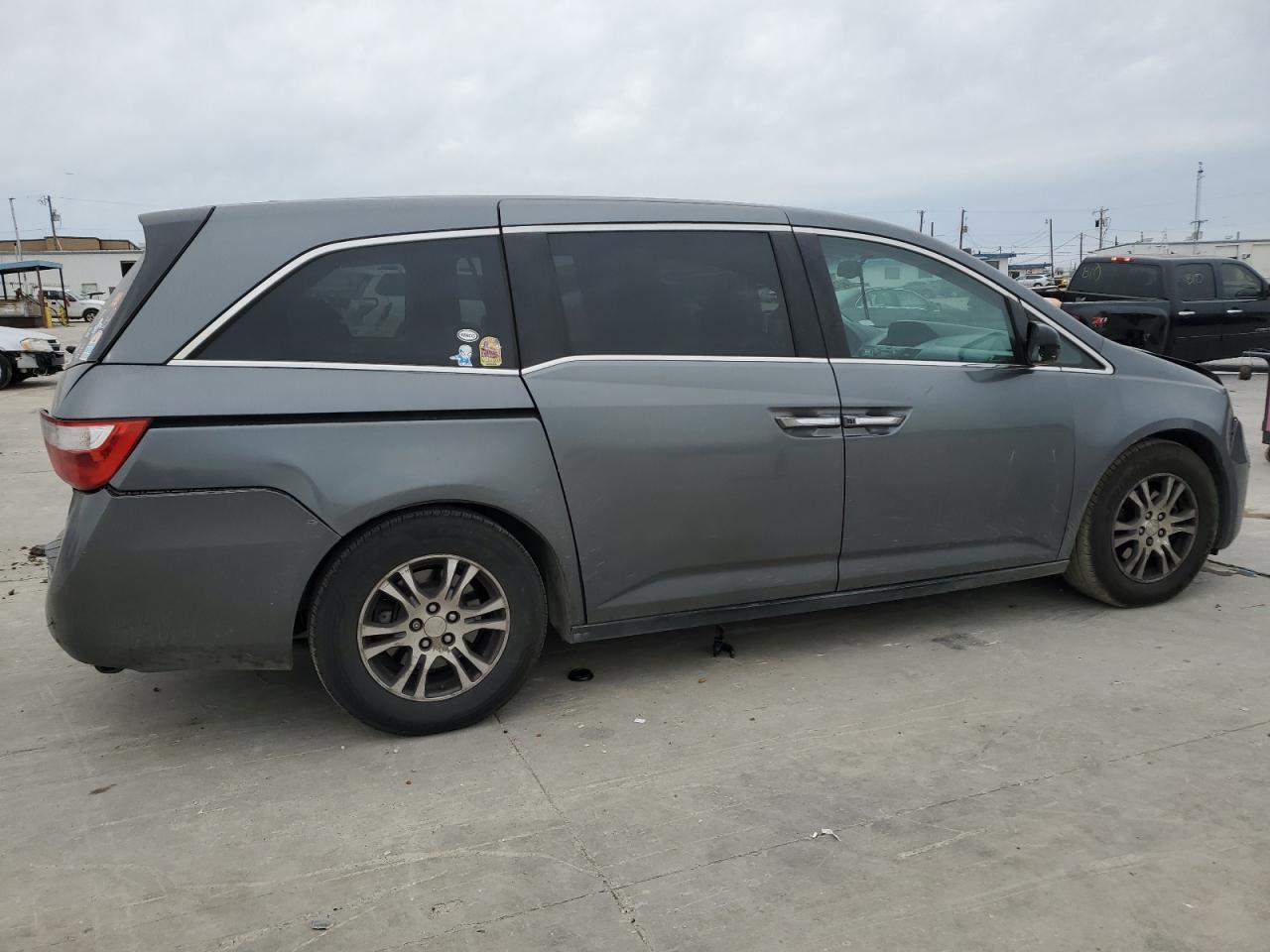 5FNRL5H63CB018261 2012 Honda Odyssey Exl