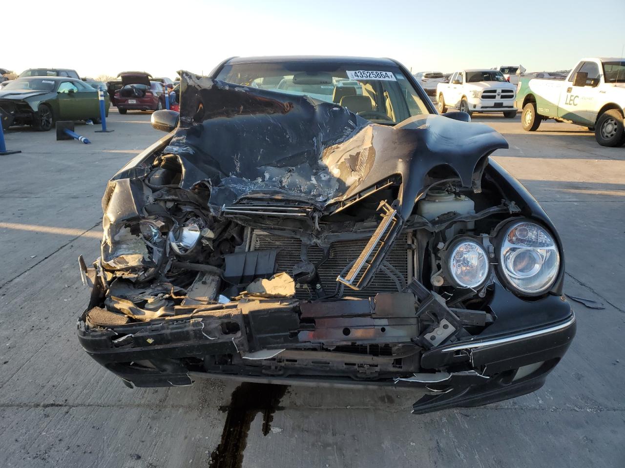 WDBJF65G0YA966557 2000 Mercedes-Benz E 320