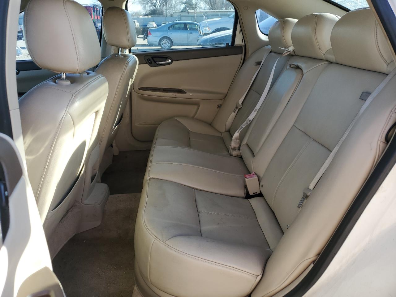 2G1WC583281206801 2008 Chevrolet Impala Lt