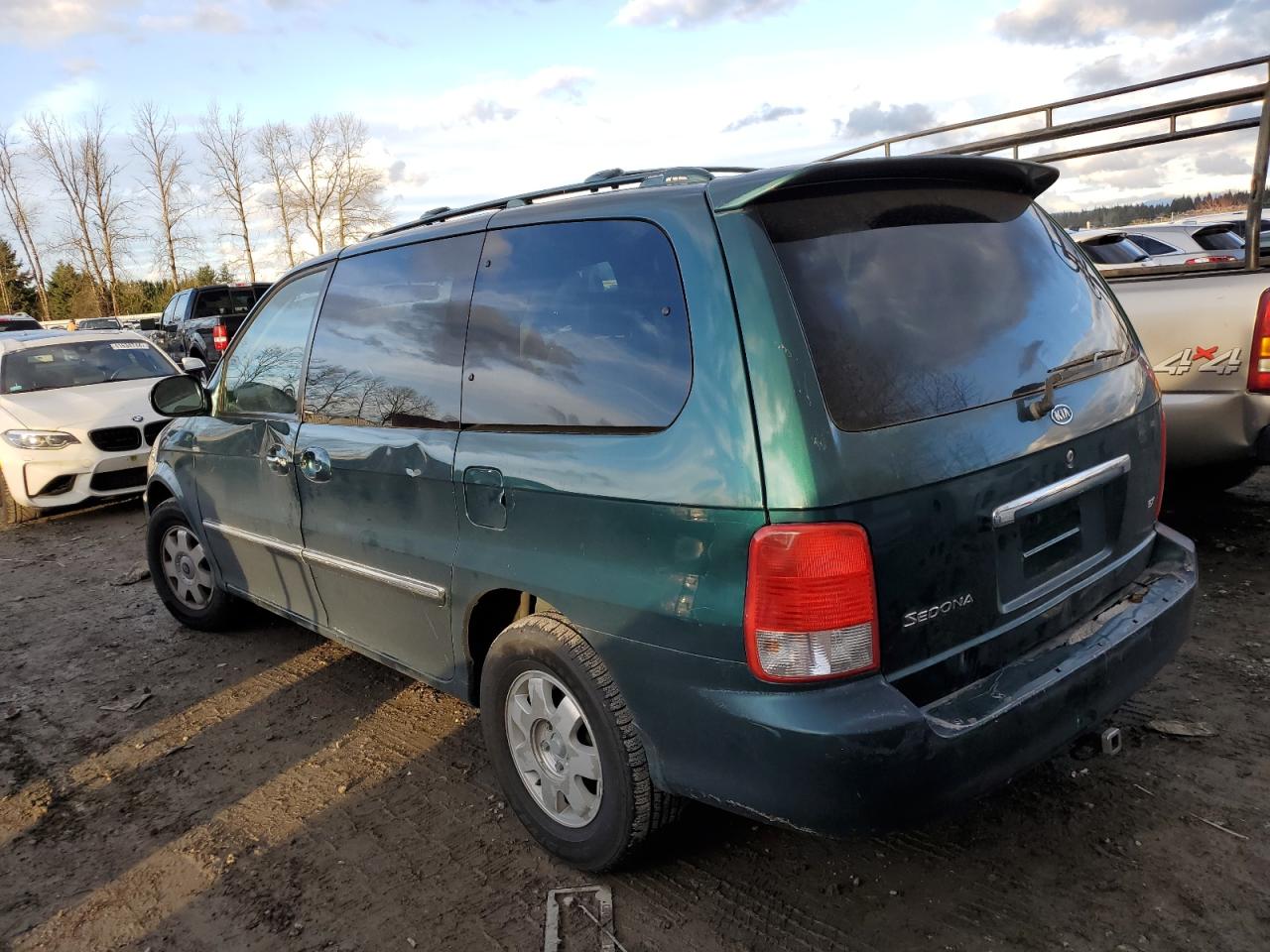 KNDUP131326260724 2002 Kia Sedona Ex