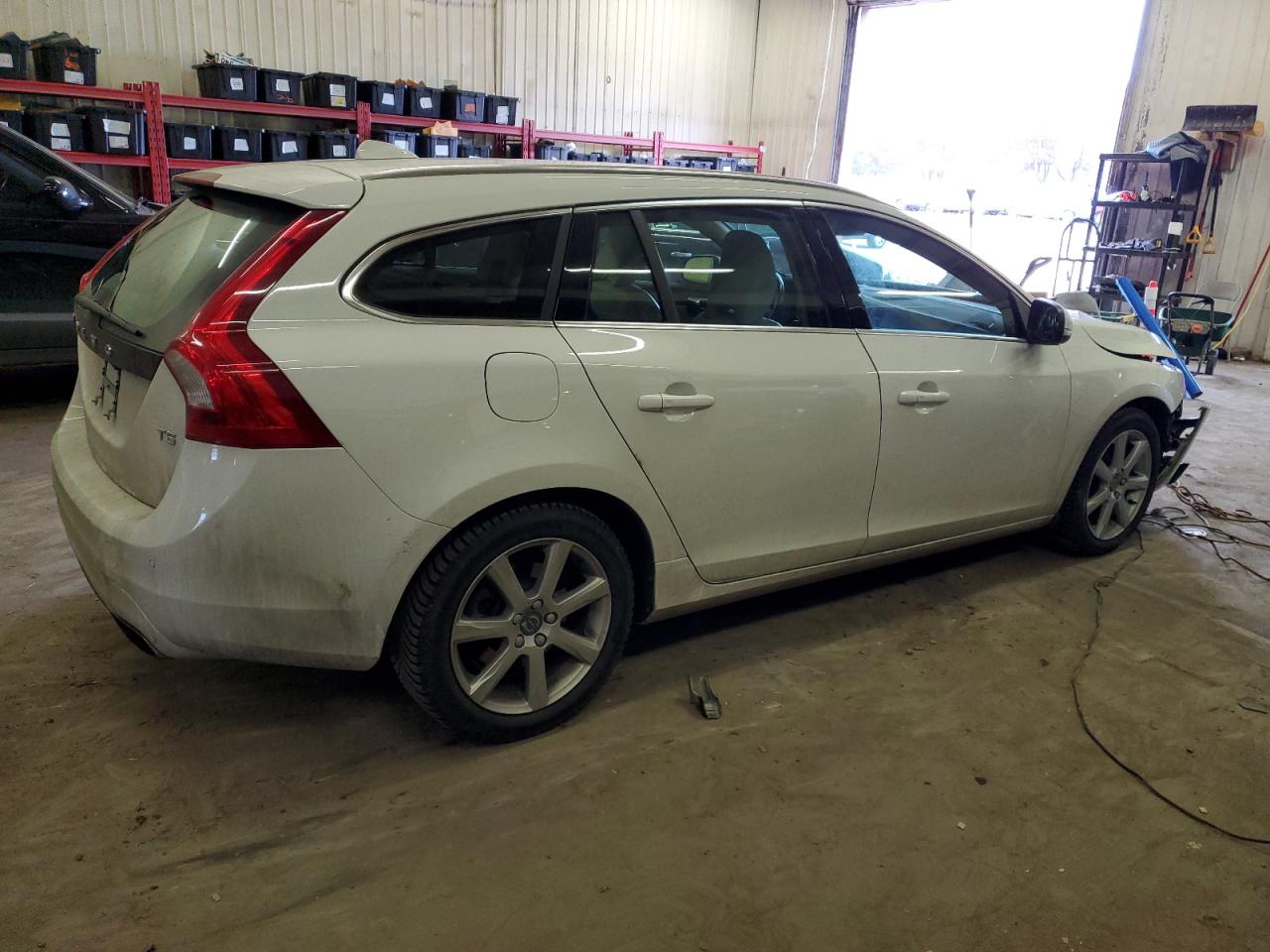 YV140MEM3G1303096 2016 Volvo V60 T5 Platinum