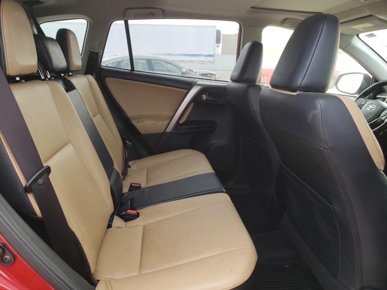 JTMDFREV5HJ173124 TOYOTA RAV4 2017