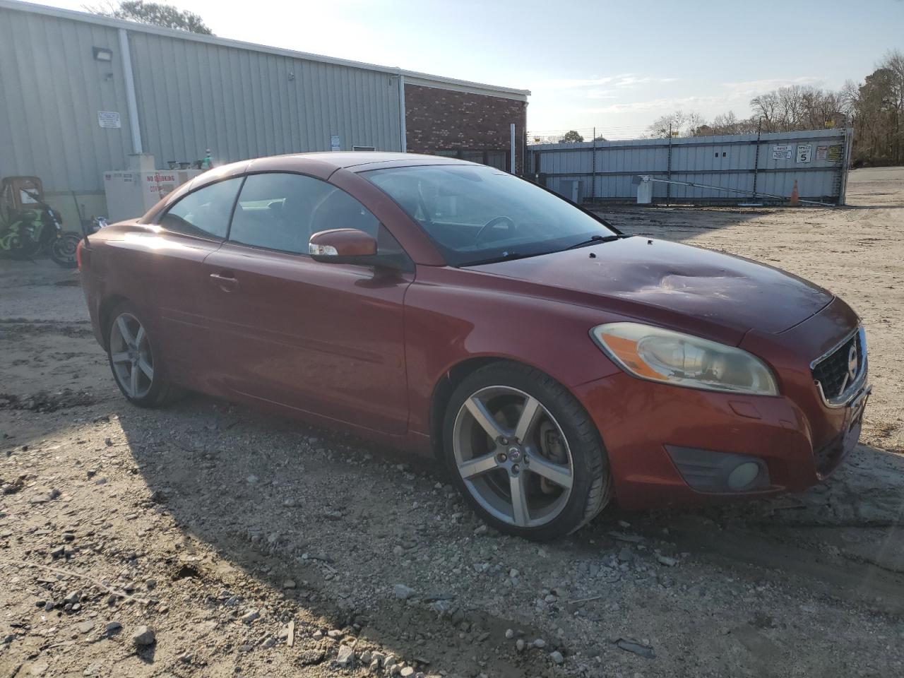 yv1672mcxbj107408 YV1672MCXBJ107408 2011 Volvo C70 T5