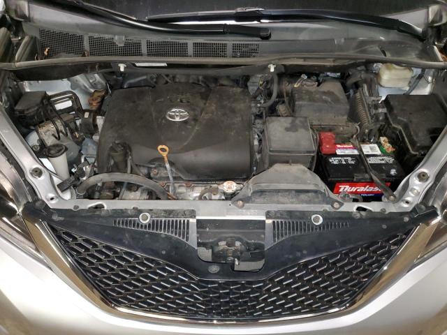 2017 TOYOTA SIENNA SE 5TDXZ3DC3HS789666