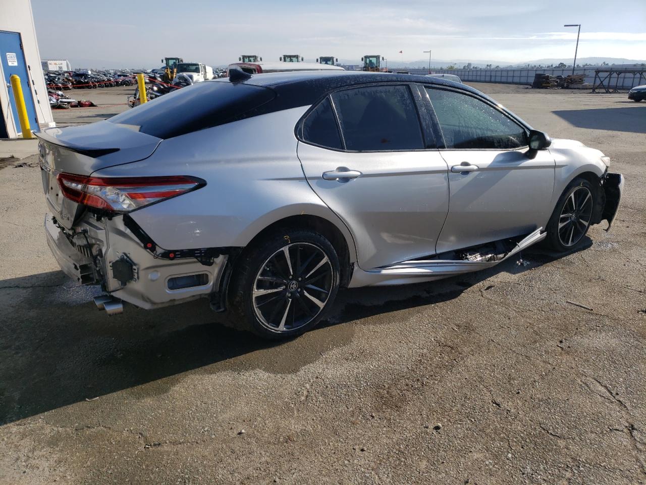 4T1B61HK0KU161166 2019 Toyota Camry Xse