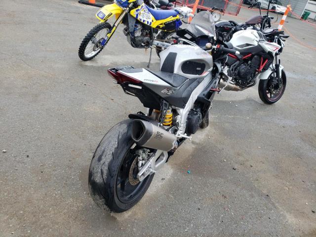 2021 APRILIA RSV4 1100 ZD4KYUA0XMS000061