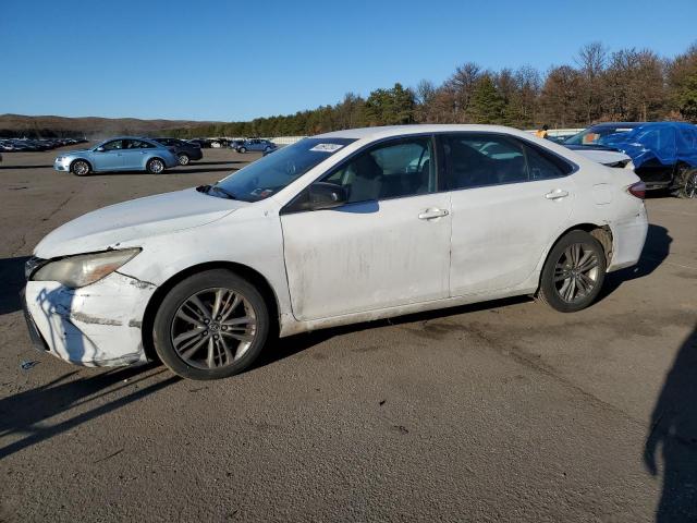 Lot #2452582351 2016 TOYOTA CAMRY LE salvage car