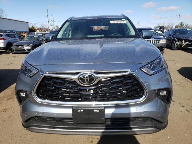 VIN 5TDKDRBH8PS517770 2023 Toyota Highlander, L no.5