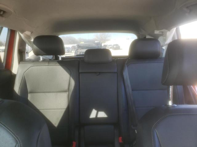 2018 VOLKSWAGEN TIGUAN SE 3VV3B7AX9JM183653