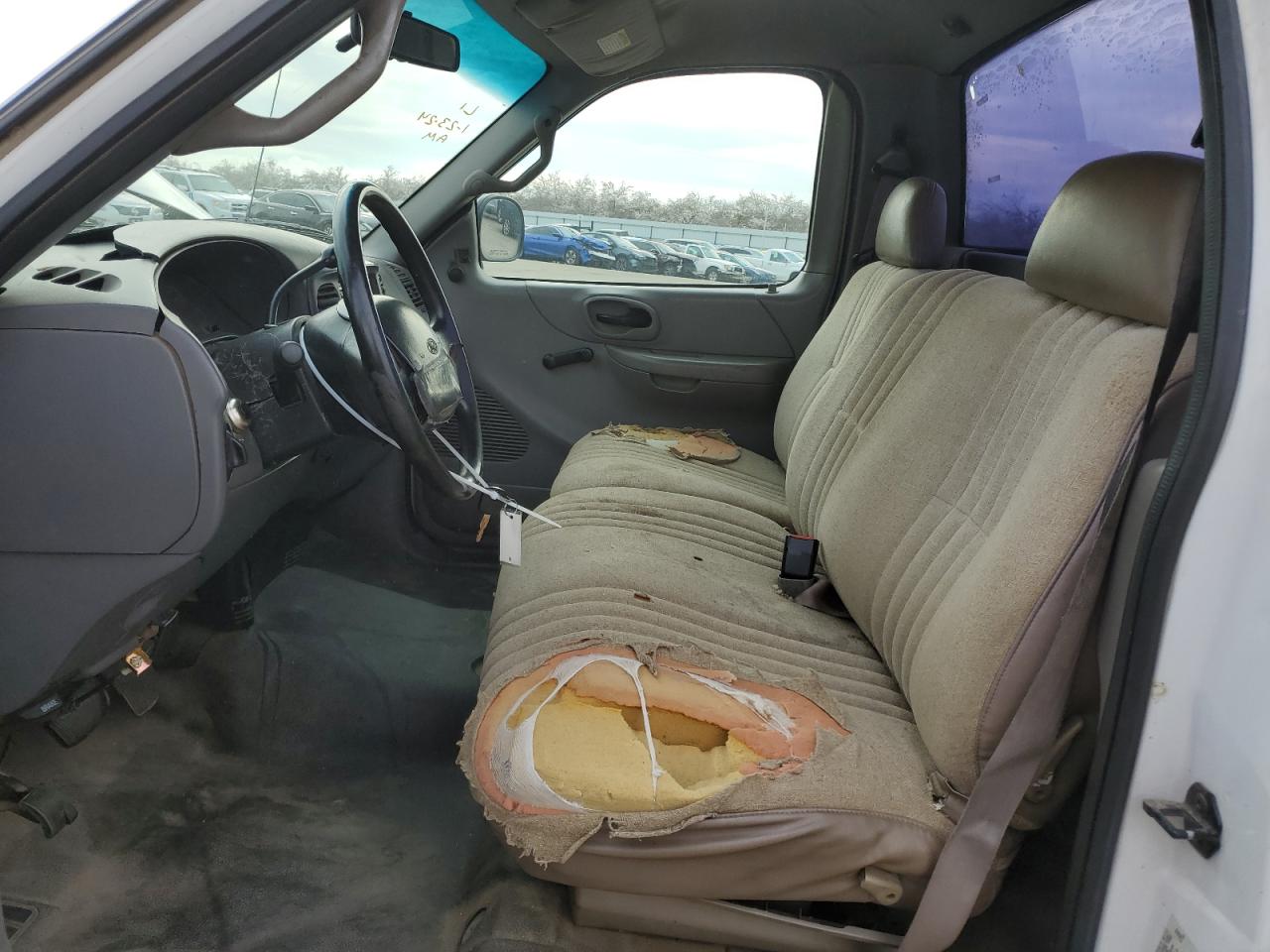 1FTZF1727YKB14287 2000 Ford F150 1FTZF1727YKB14287 2000 Ford F150
