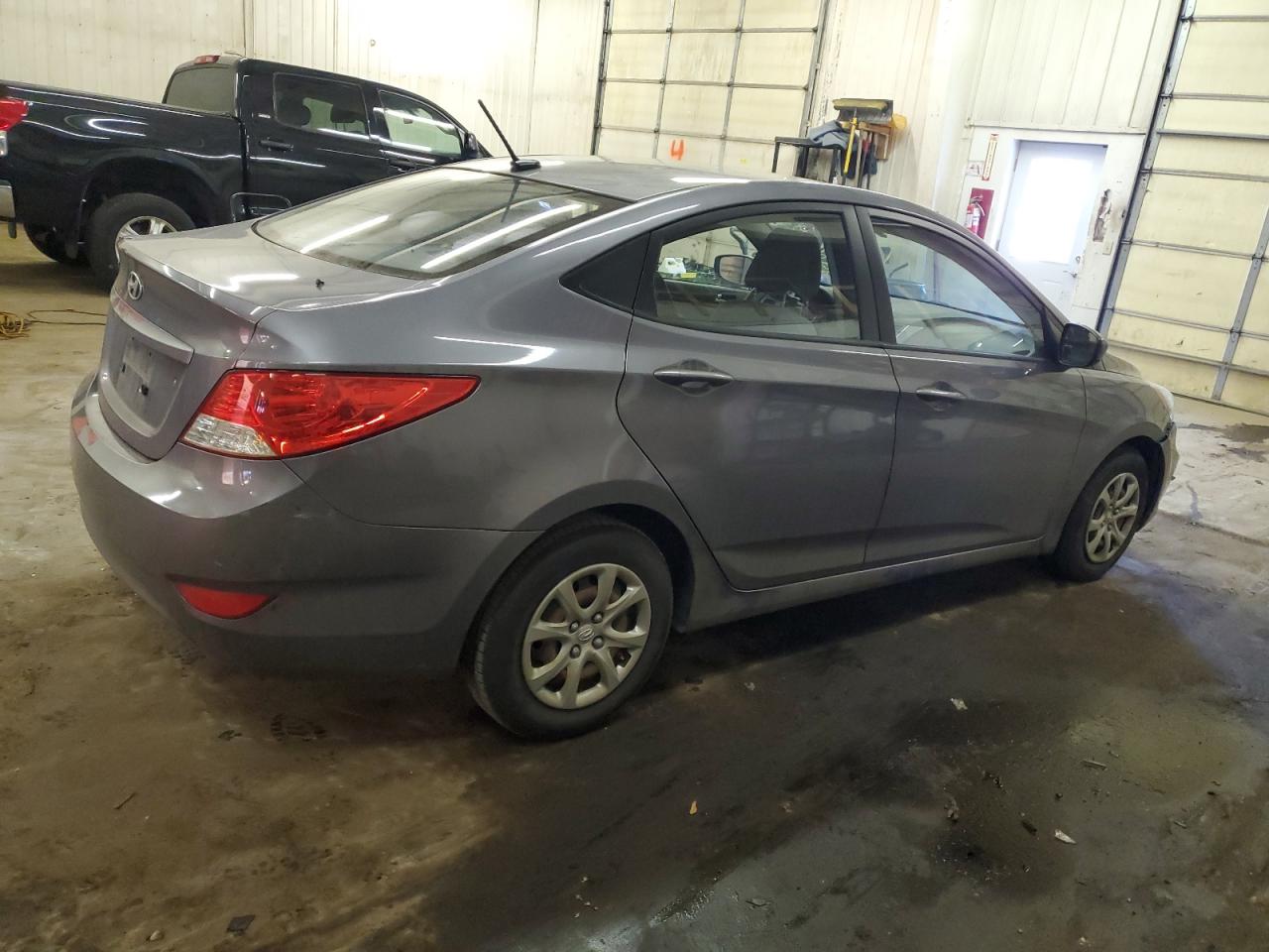 KMHCT4AE1DU553188 2013 Hyundai Accent Gls