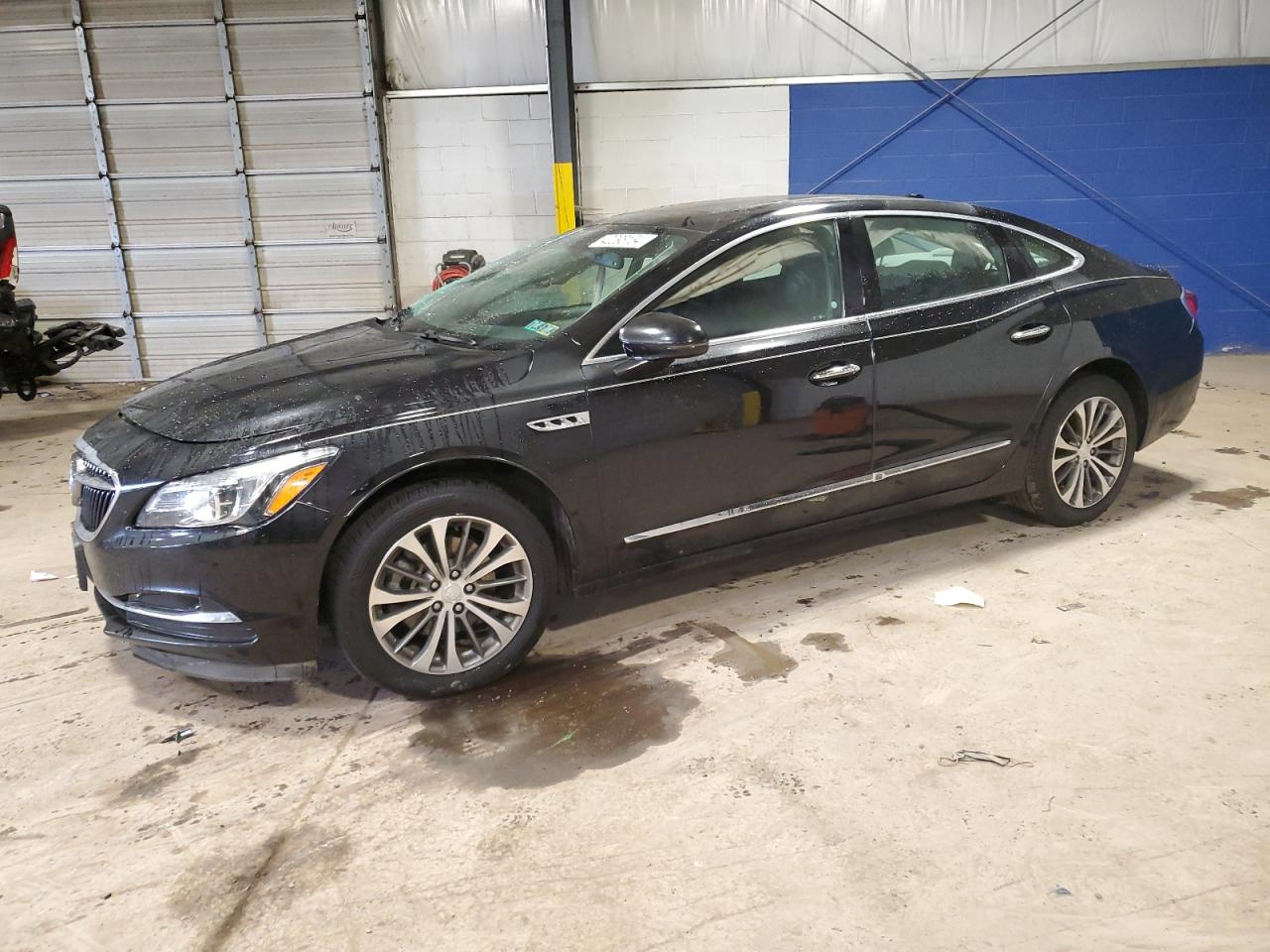 1G4ZP5SS5JU143921 2018 Buick Lacrosse Essence