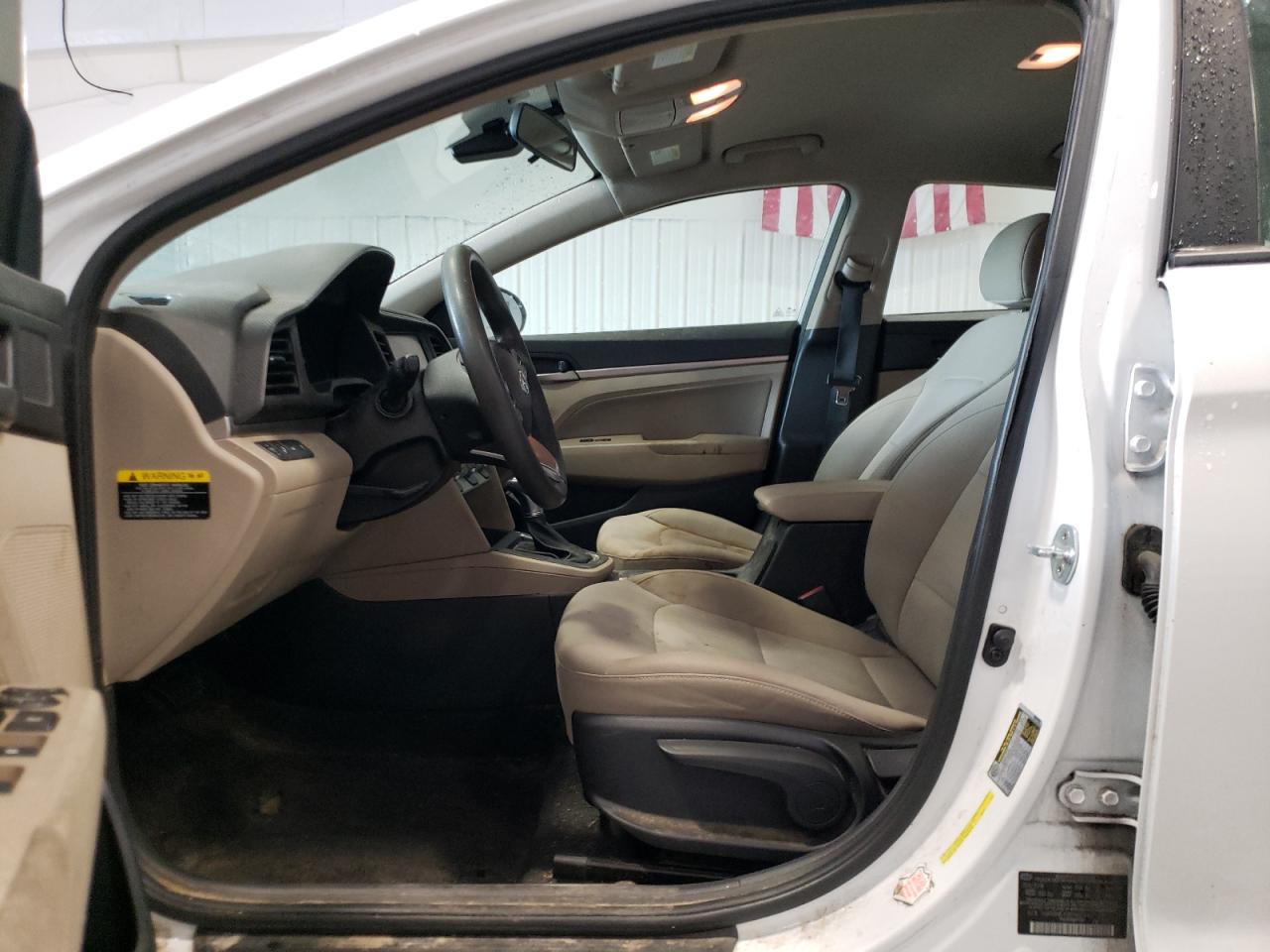 5NPD84LF0KH427640 2019 Hyundai Elantra Sel