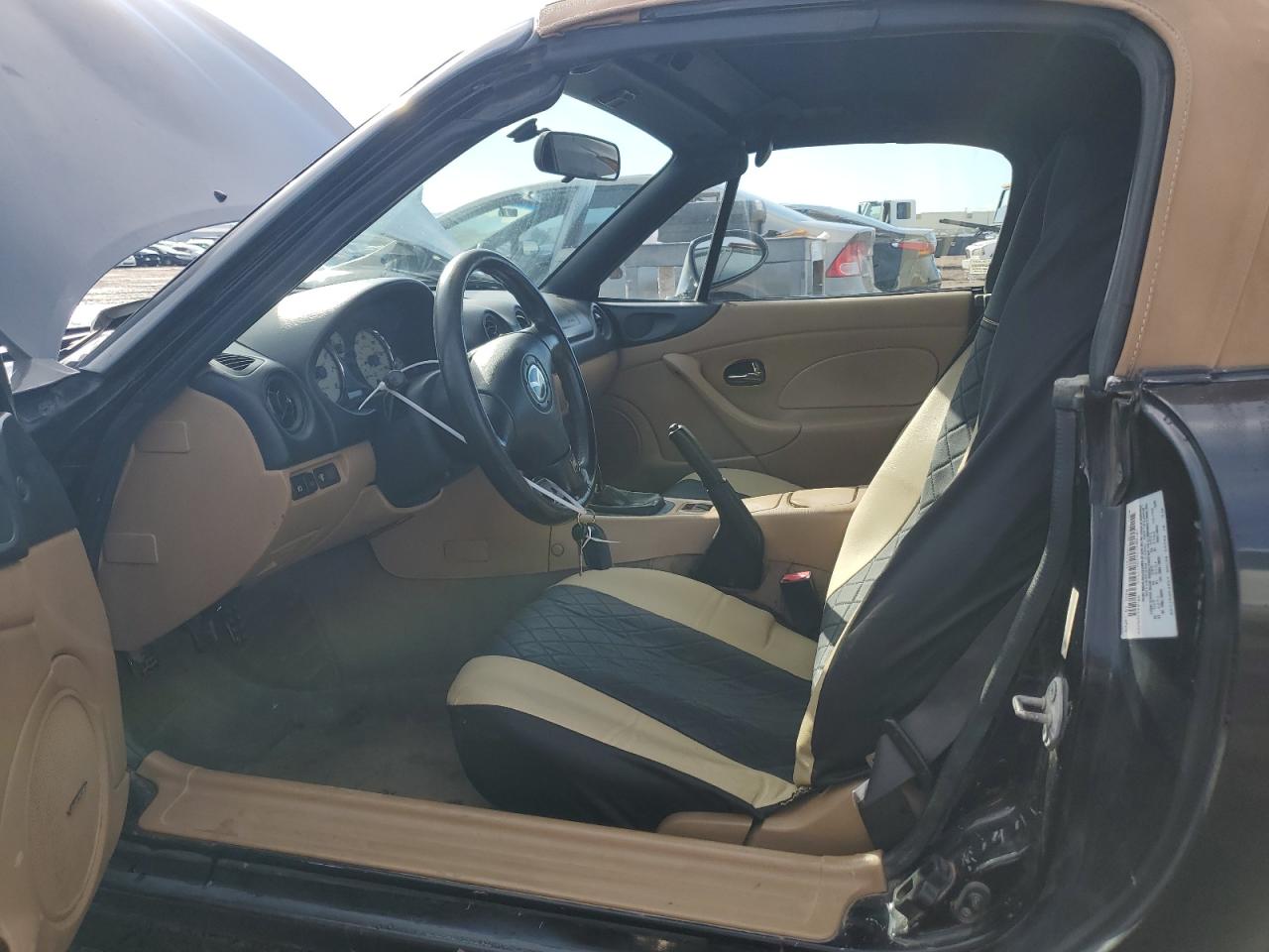 JM1NB353410217542 2001 Mazda Mx-5 Miata Base